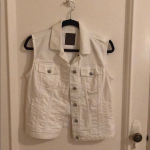 White Jean Vest (medium)